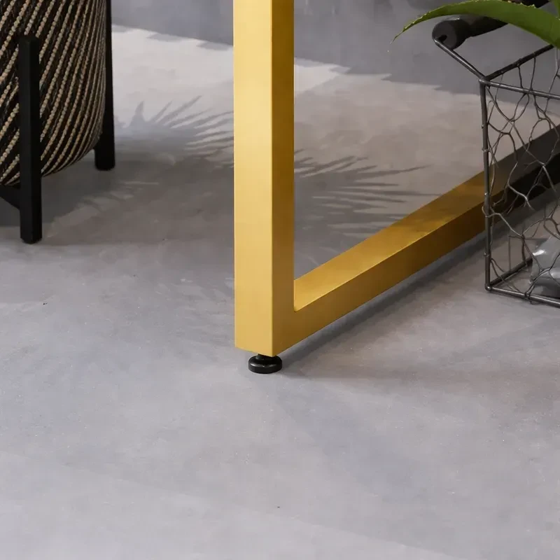 Foto detalhada do Mesa Buffet Industrial Pé Dourado Pride - Avaliação e Review do Faro Guia (imagem 4)